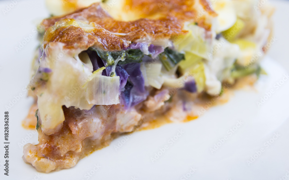 Quiche with vegetables, egg, bacon, chicken and cheese Quiche with vegetables, egg, bacon, chicken and cheese