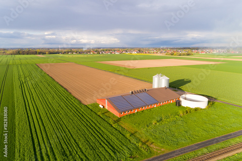 Schweinestall von oben photo