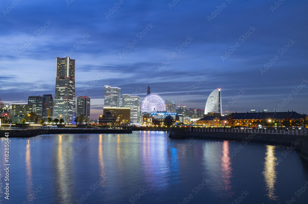 Naklejka premium みなとみらいの夜景