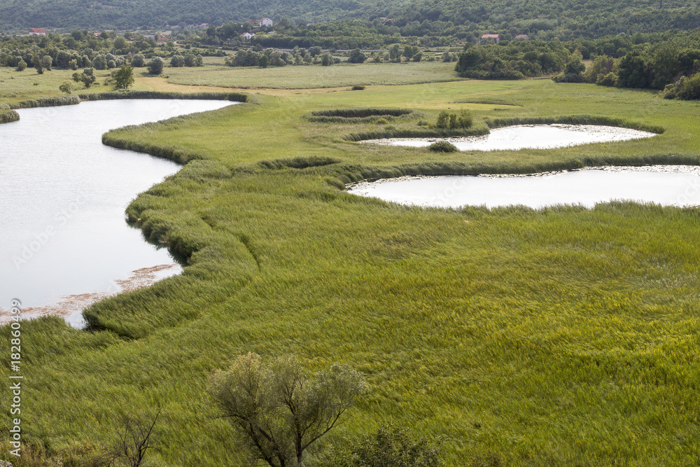 
Knin, Šarena Jezera