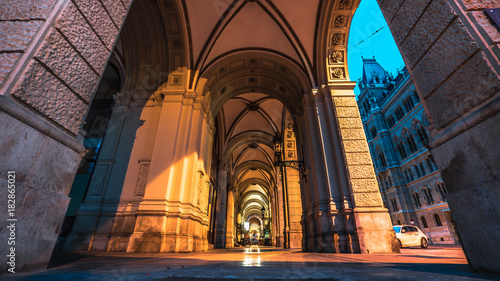 Canvas Print Vienna City Hall Building In Austria, 2017