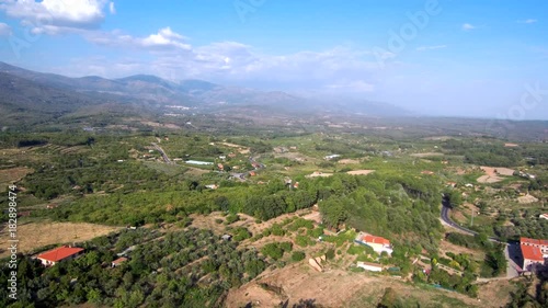 Jaraiz de la Vera desde el aire. Pueblo de Caceres en Extremadura, España. Video aereo con drone photo