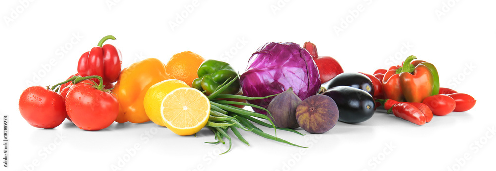 Fototapeta Skład różni owoc i warzywo na białym tle