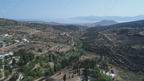Grèce Cyclades île de Paros Village de Lefkes © Zenistock