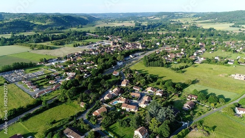 France Dordogne Siorac en Périgord vu du ciel