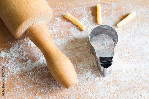 Food inspiration concept with cookie bulb

 photo