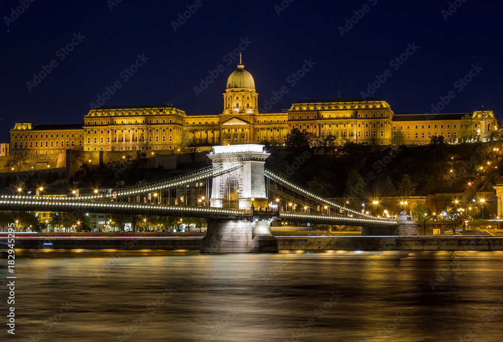 Buda Castle + Chain Bridge - Budapest