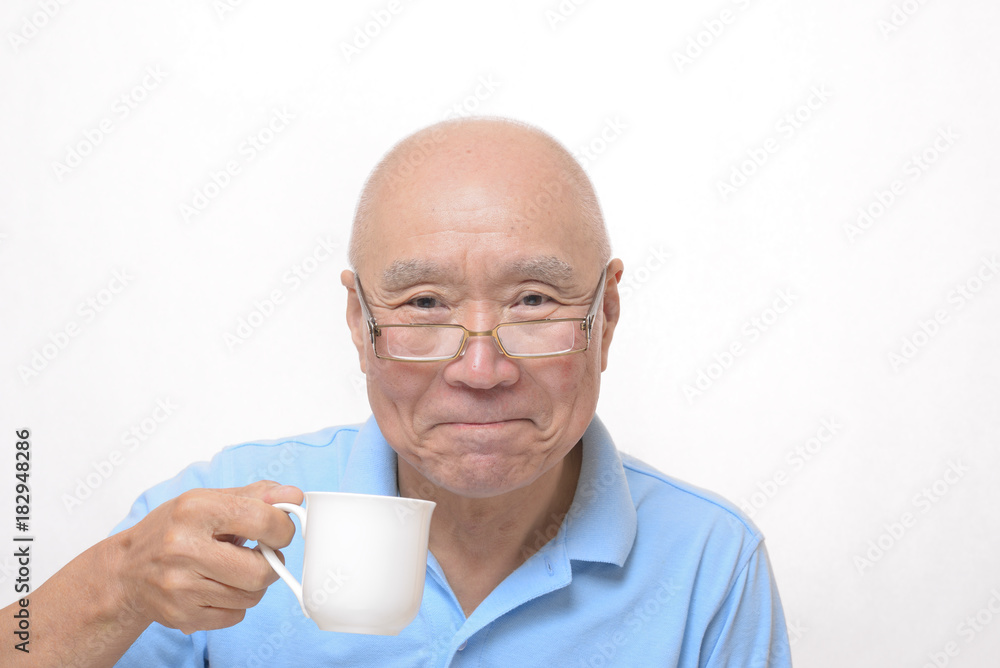 笑顔の日本人シニア 笑顔の日本人シニア