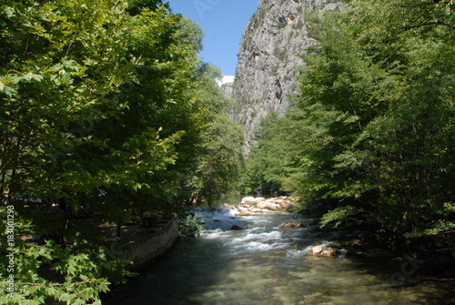 Doğa Yazılı Kanyon Kovada Gölü photo