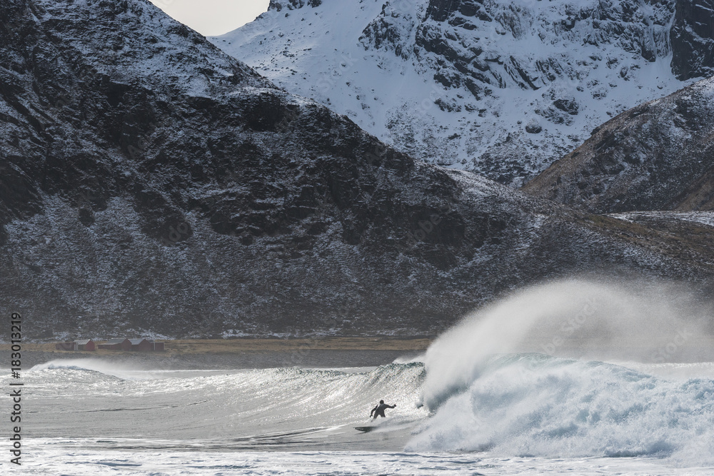 Fotografie Surfing in lofoten