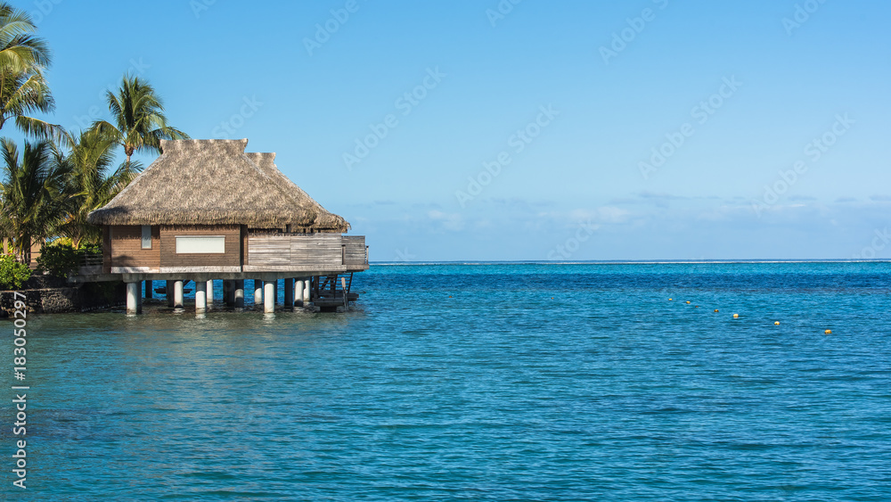 On piles bungalows on the lagoon, luxury resort, French Polynesia
On piles bungalows on the lagoon, luxury resort, French Polynesia