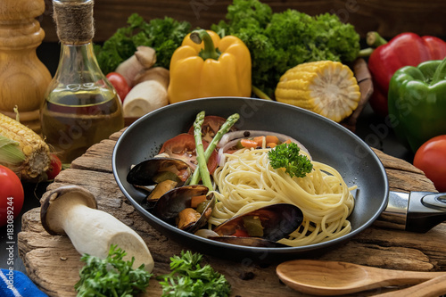 Delicious Italian spaghetti Mussel