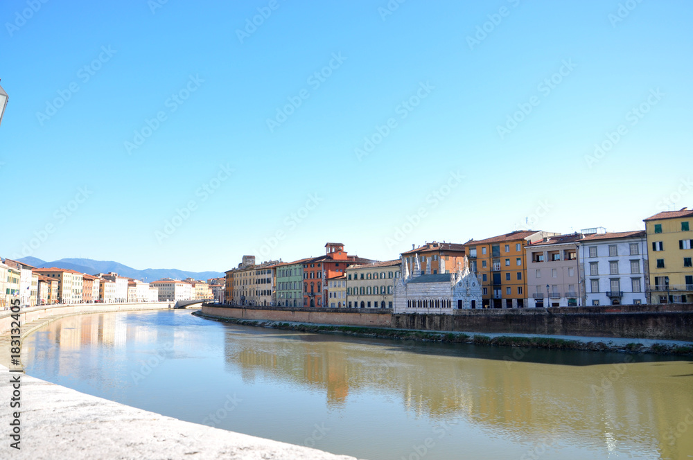Rio Arno in Pisa 