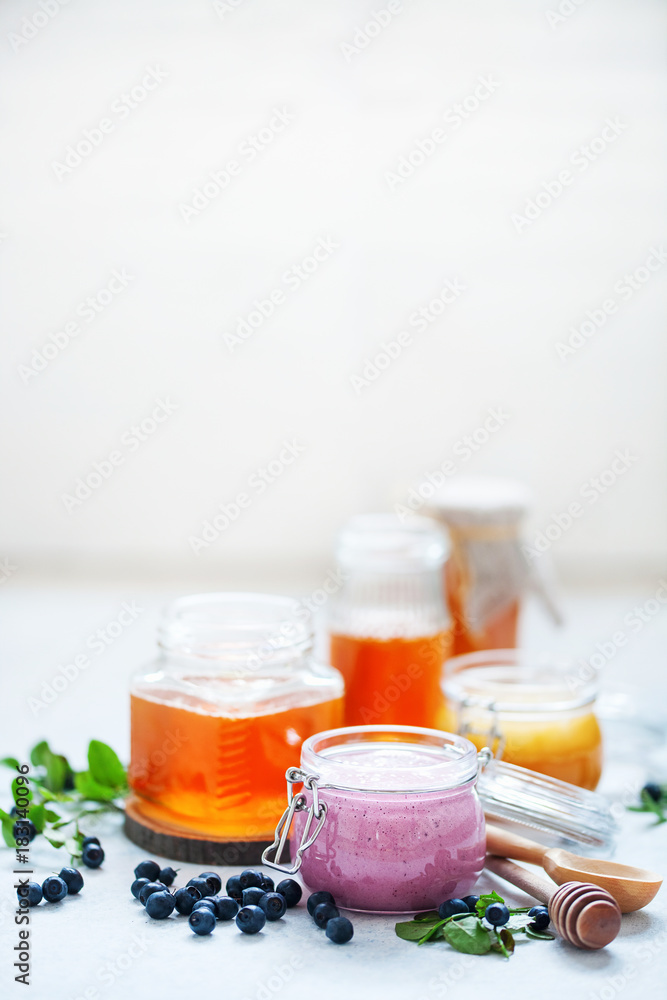 Blueberry cream honey Blueberry cream honey