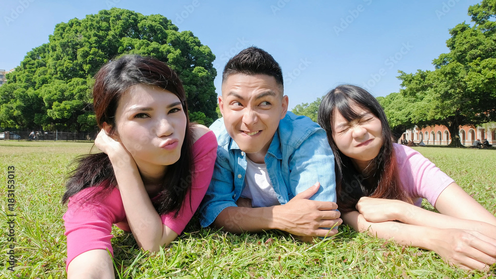 Fototapeta premium young people selfie