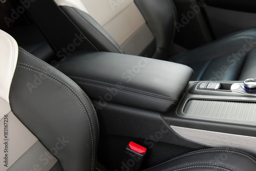 Fotografi armrest in the car