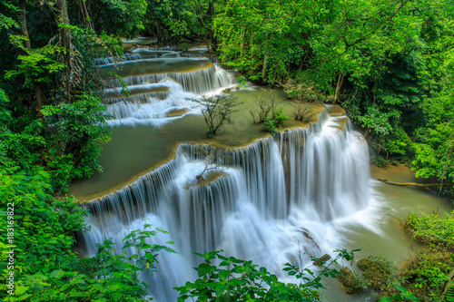 Fototapeta Naklejka Na Ścianę i Meble -  Huai-mae-kha-min waterfall, Beautiful waterwall in nationalpark of Kanchanaburi province, ThaiLand.