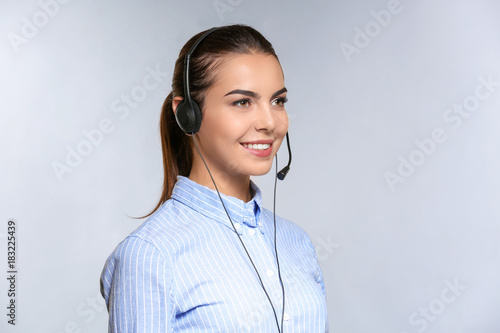 Female consulting manager w...