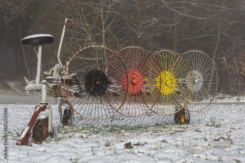 Heuwender im Winter