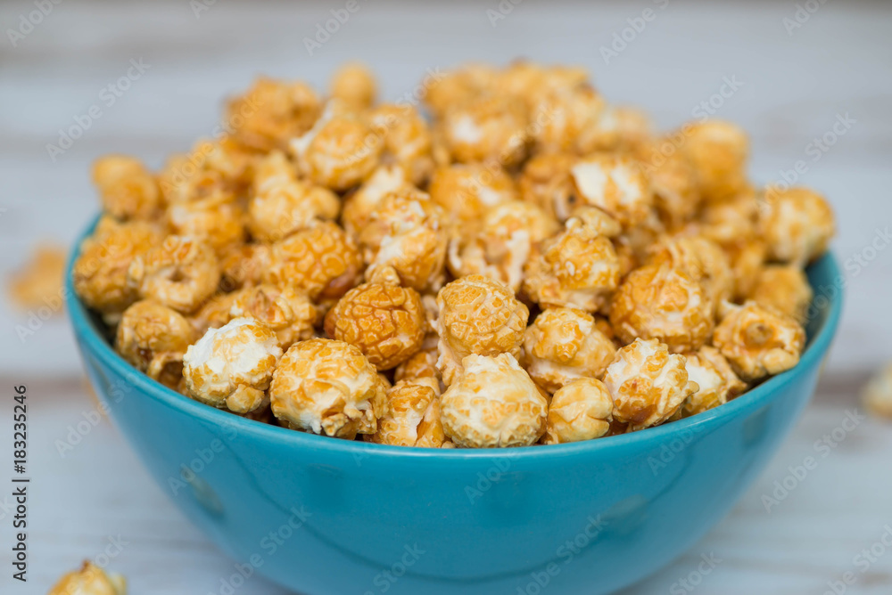 Golden caramel popcorn Golden caramel popcorn