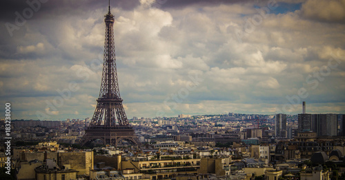 Torre Eiffel desde el Arco del Triunfo, Paris © Cristopher
