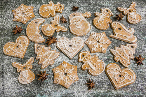 Homemade Christmas cookies on a wooden background  © panifuzja