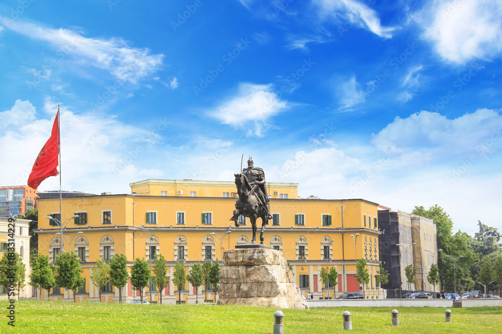 Naklejka premium Monument to Skanderbeg in Scanderbeg Square in the center of Tirana, Albania 
