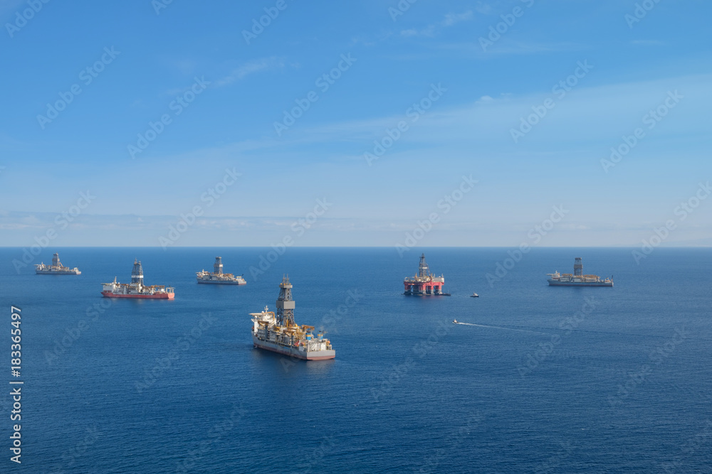 drilling ships and drill rigs / oil and gas platform offshore