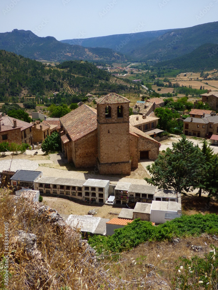 Riopar Viejo es una pequeña localidad  y mirador en Riopar, sierra de Alcaraz, en Albacete, dentro de la comunidad autónoma de Castilla La Mancha (España)