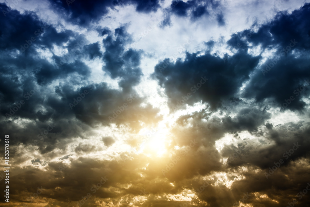 Fototapeta premium Cloudscape with a Sunlight