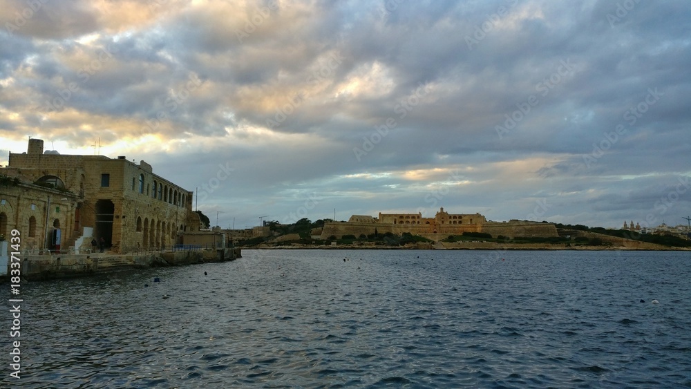 Fort Manoel right before sunset