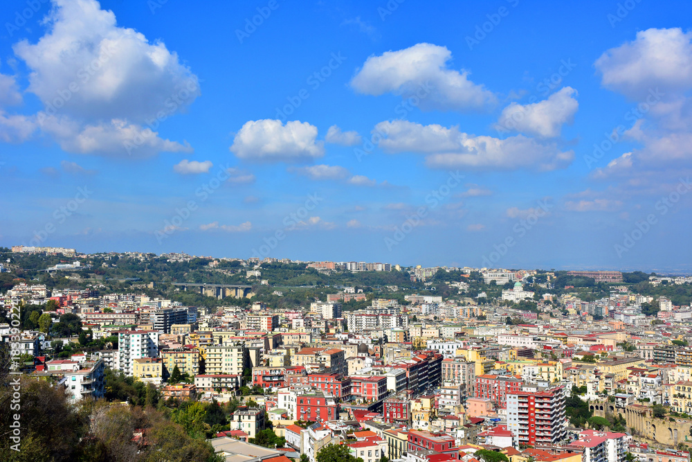 Napoli, panorama zona orientale, tangenziale e Capodimonte.