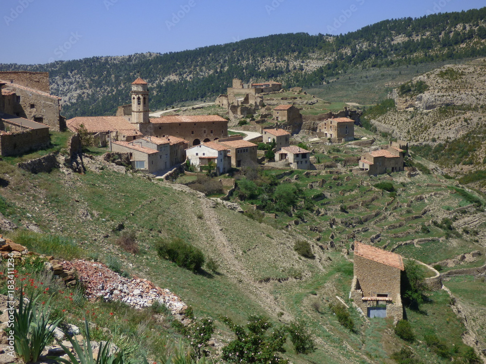 Cañada de Benatanduz,pueblo de España, en la provincia de Teruel, Comunidad Autónoma de Aragón, de la comarca del Maestrazgo