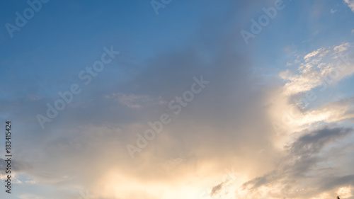 Fototapeta Naklejka Na Ścianę i Meble -  Cloudy sky over sea background