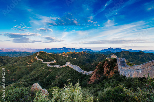Fototapet Beijing, China - AUG 12, 2014: Sunrise at Jinshanling Great Wall of China