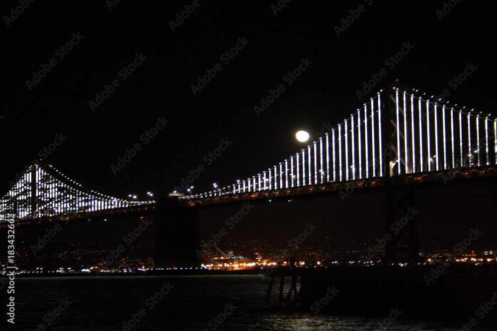 Puente San Francisco de noche