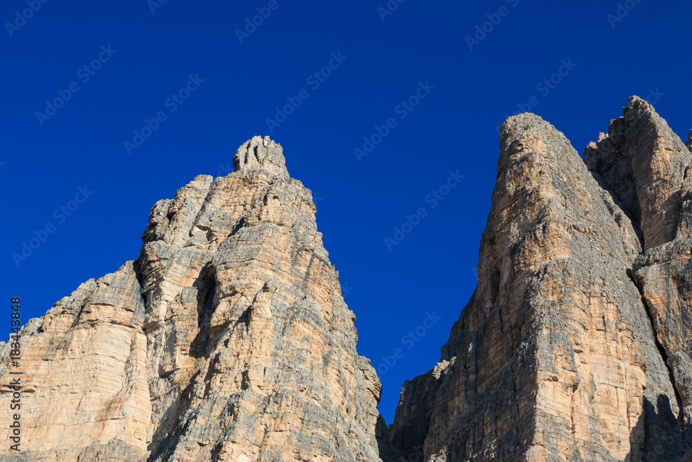 Fototapeta premium paesaggio alpino, nei pressi delle tre cime di Lavaredo - Dolomiti