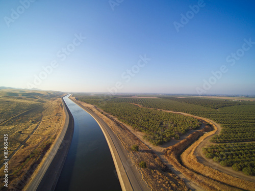 Tapet Aerial view above California aqueduct