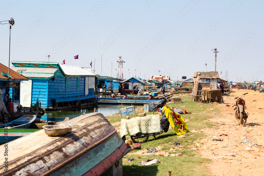Fototapeta premium Kampong Luong floating village situated on Tonle Sap lake, Cambodia.