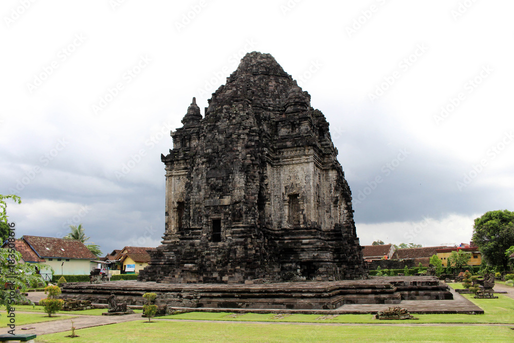 Jogjakarta in Indonesia has dozens temples (beside the popular Borobudur and Prambanan). This one is Candi Kalasan Temple in the middle of residential area