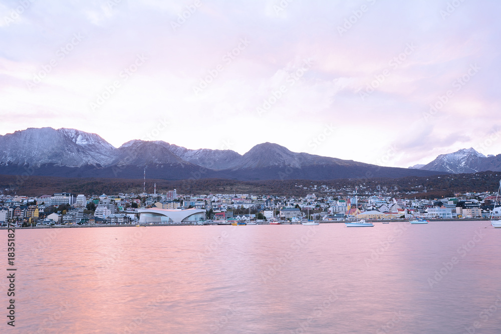 Fototapeta premium City of Ushuaia at the sunset.