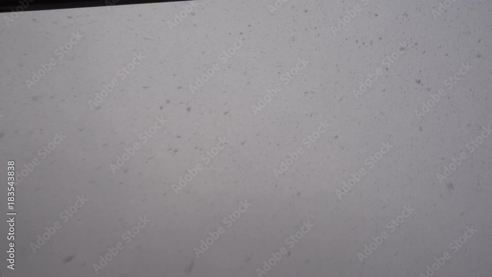 Falling snow flakes in Haqnnover Falling snow flakes in Haqnnover