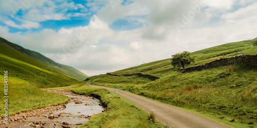 фотографія Road and River in Hills, Cumbria, England