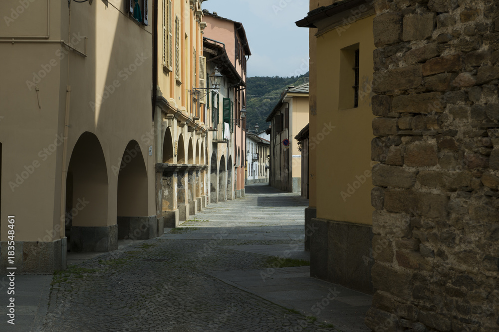 Arkaden in Luserna San Giovanni, Piemont