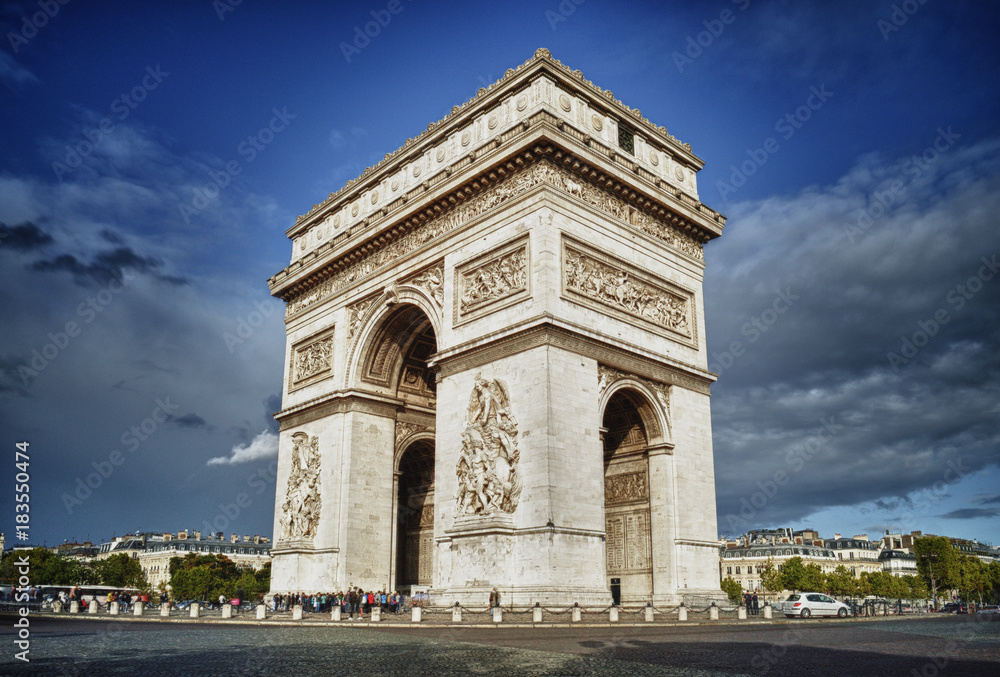 Arc de Triomphe.