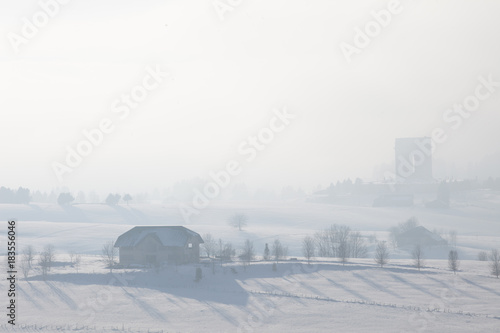 Cuadro en lienzo Asiago war memorial in winter