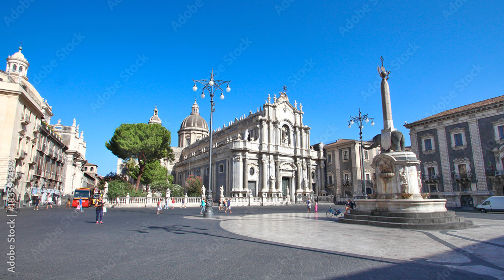 Catane (Sicile - Italie) / Piazza del Duomo