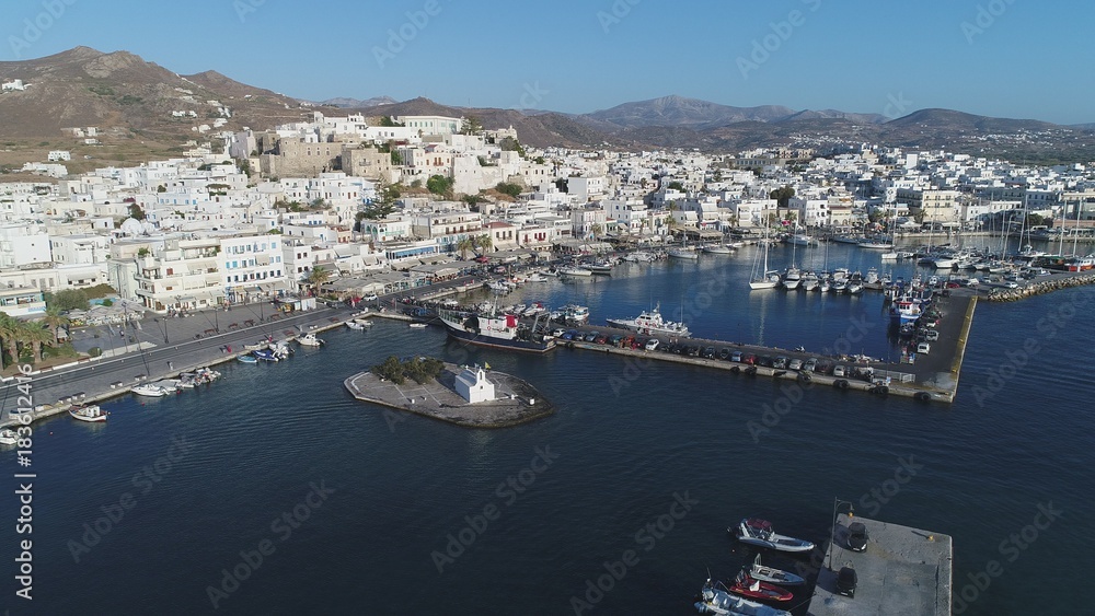 Grèce Cyclades île de Naxos Port vue du ciel