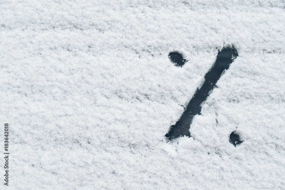 percnet symbol on the snow