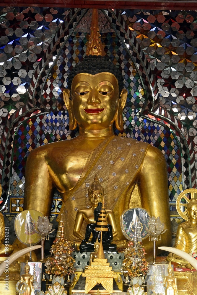 Fototapeta premium Buddha at Wat Phra That, Doi Suthep, Thailand